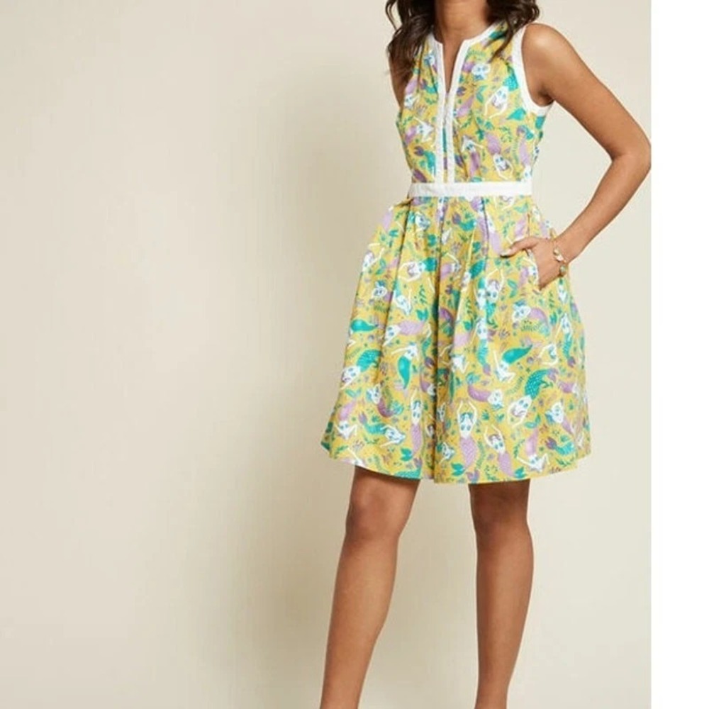 ModCloth Yellow Purple Mermaid Print Sleeveless Dress Side Zip Women's Size S